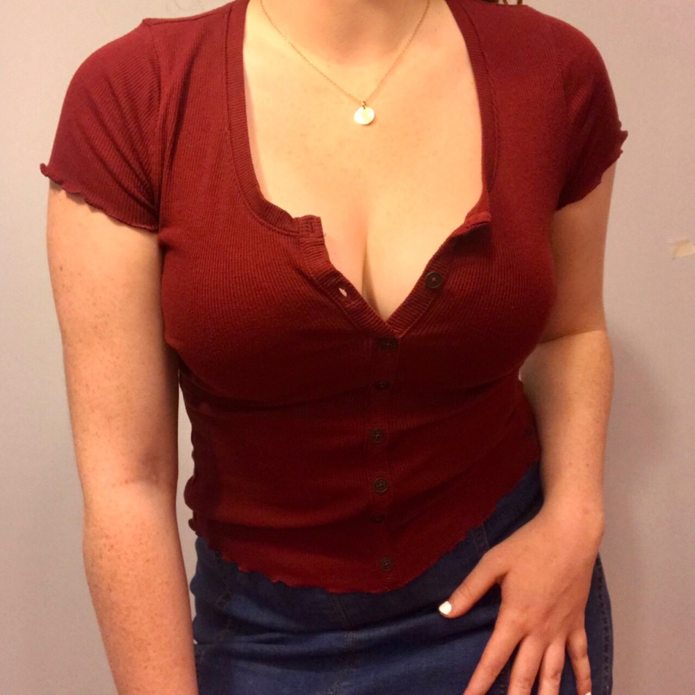 HOLLISTER Maroon Button Up Slim Tee